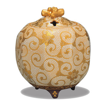 4�����F ��������