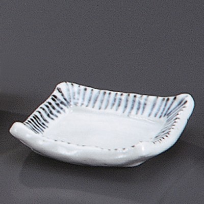 ���\���p���M