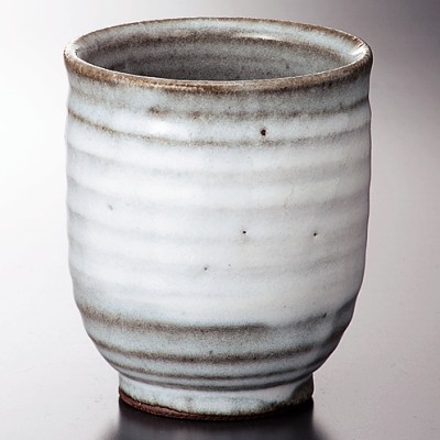 �D�������i����