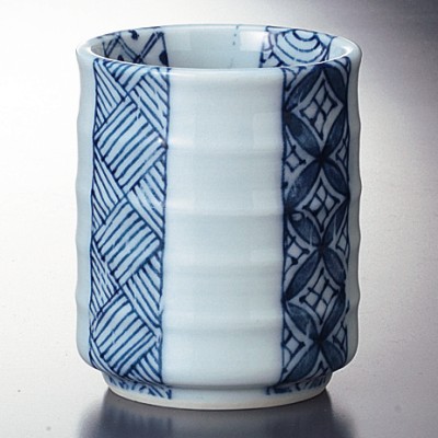 Tea Cups 37702