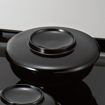 Lacquer ware 64521