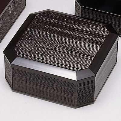 Lacquer ware 65723