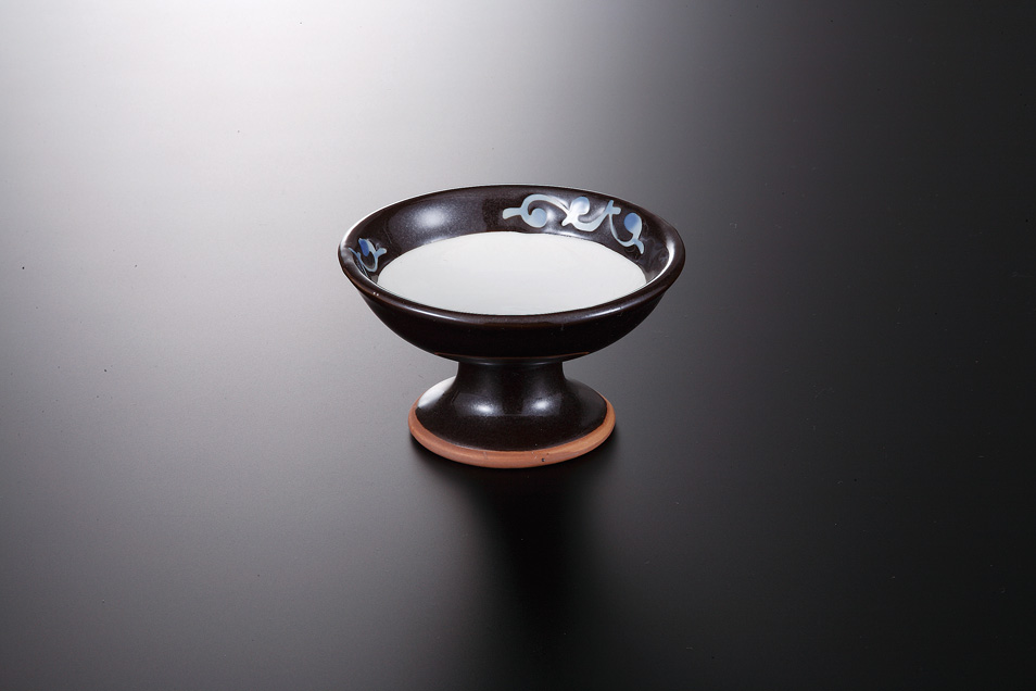 �������䏬���i���j