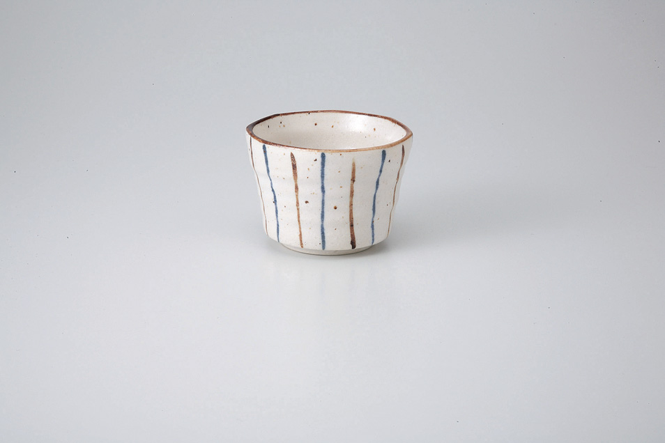 �\�����p����