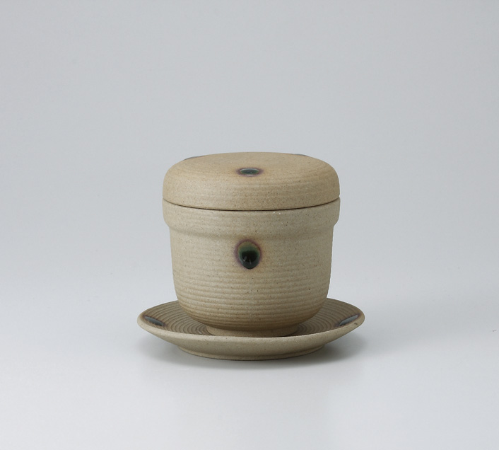 �D�����ʐV�ނ��q