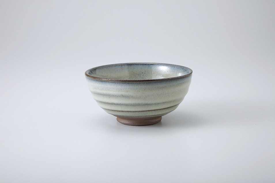 ���������q