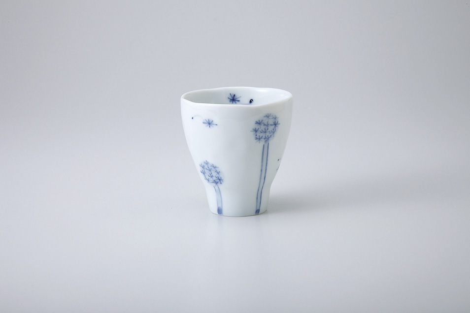 たんぽぽ（青）湯呑（商品番号イ427-44）