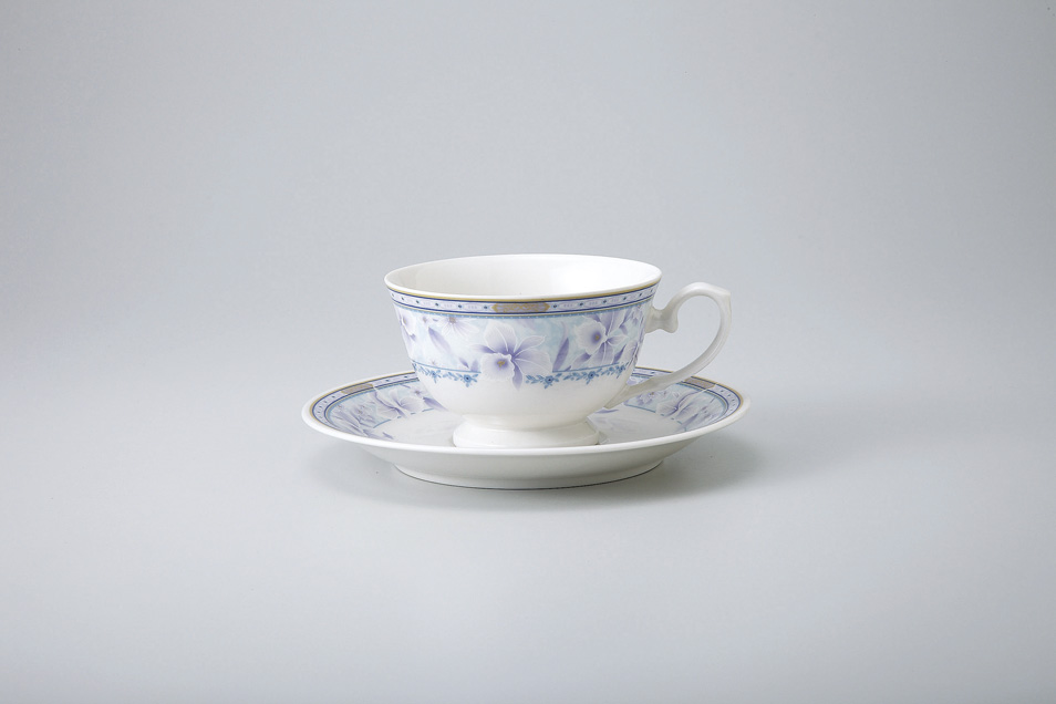 �u���[�u�[�P�g���b�^�r