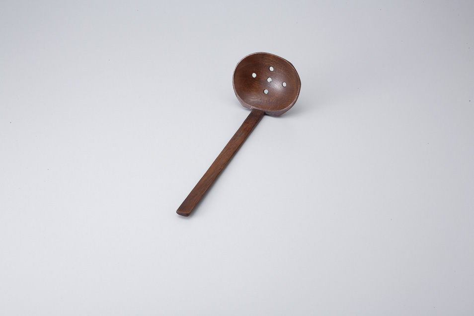 �������ؐ��ێq