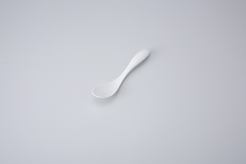 ���i�����j���[�O���g�X�v�[��