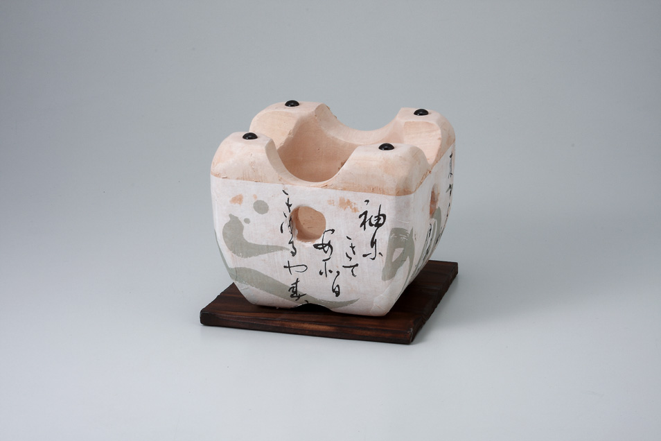 �j���[��˃R�����i���j�U��