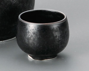 �������u